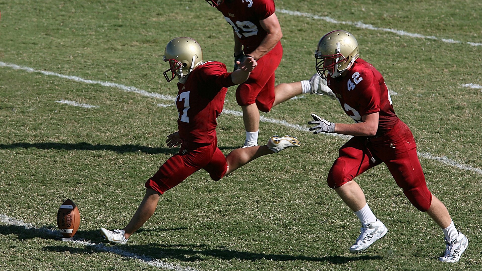 赛季转折点:关键比赛如何影响联赛走势,联赛重要还是杯赛