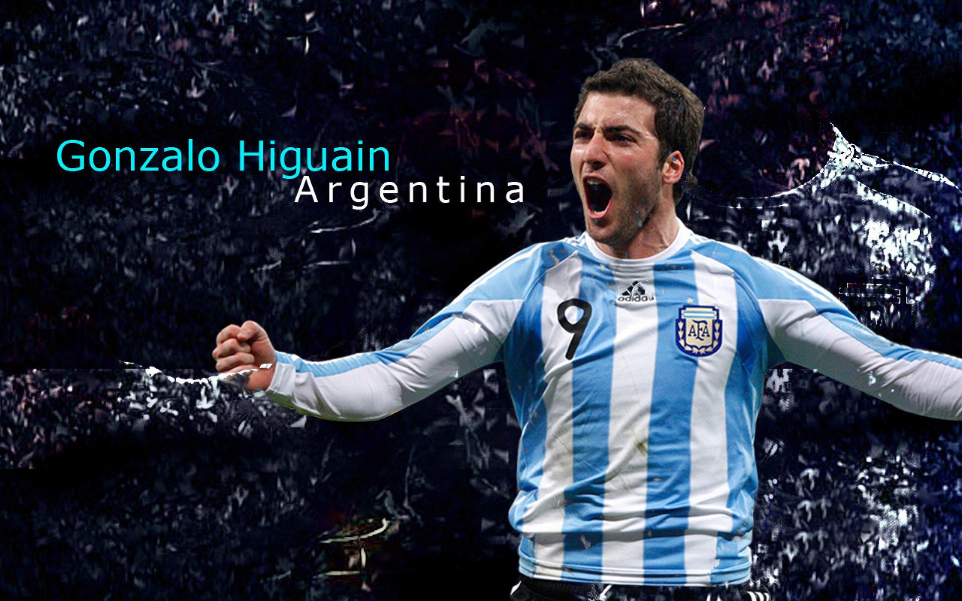 倒三角中场释放边路进攻空间,倒三角射门